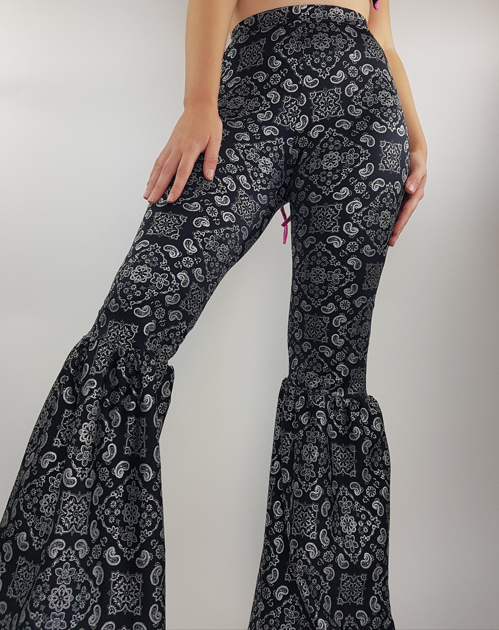 Groovy Babe Black Paisley Ruffle Bell Bottoms (Pre-Order) – Electric Bloom